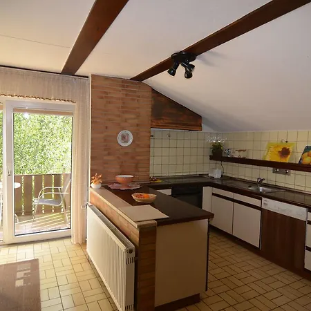 Haus Voss 2 Апартаменты Madfeld